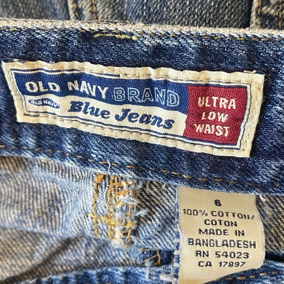 Vintage Old Navy Jean Shorts Button Fly Size 6 Patch Accents Classic Denim Style - Picture 5 of 5